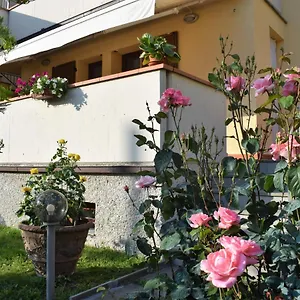 https://la-casa-di-pontassieve.it-tuscanyhotel.com